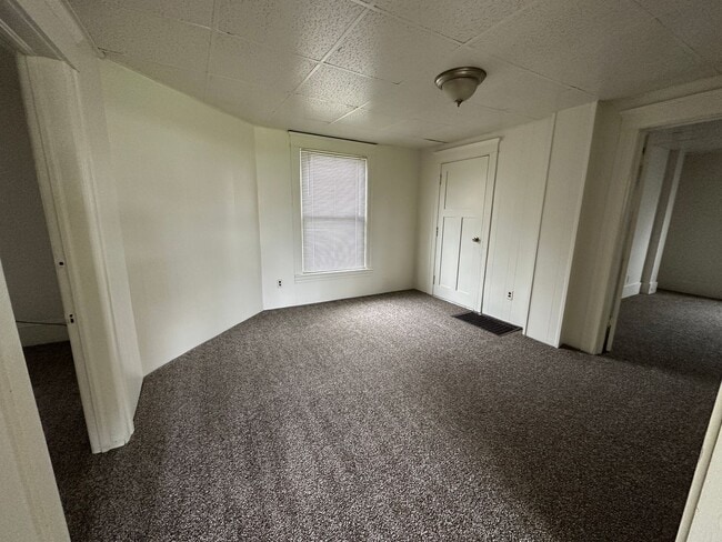 Building Photo - 937 S Jackson St