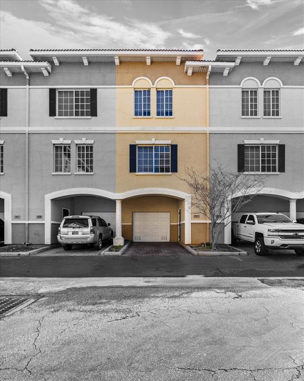 Building Photo - 111 S Sherrill St