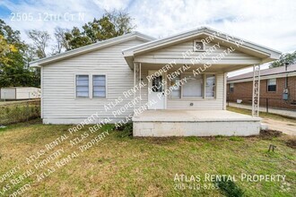 Building Photo - 2505 12th Ct N