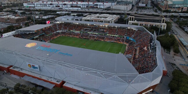 Building Photo - 3313 Baer St