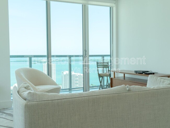 Building Photo - 500 Brickell Ave