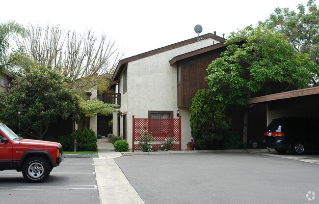 Building Photo - 2448 Elden Ave
