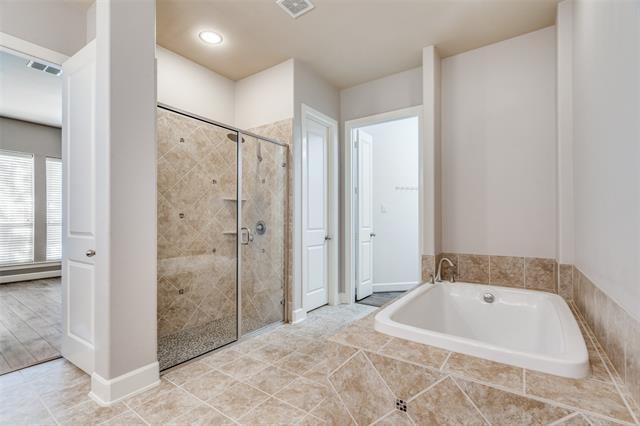 Building Photo - 2721 Hundred Knights Dr
