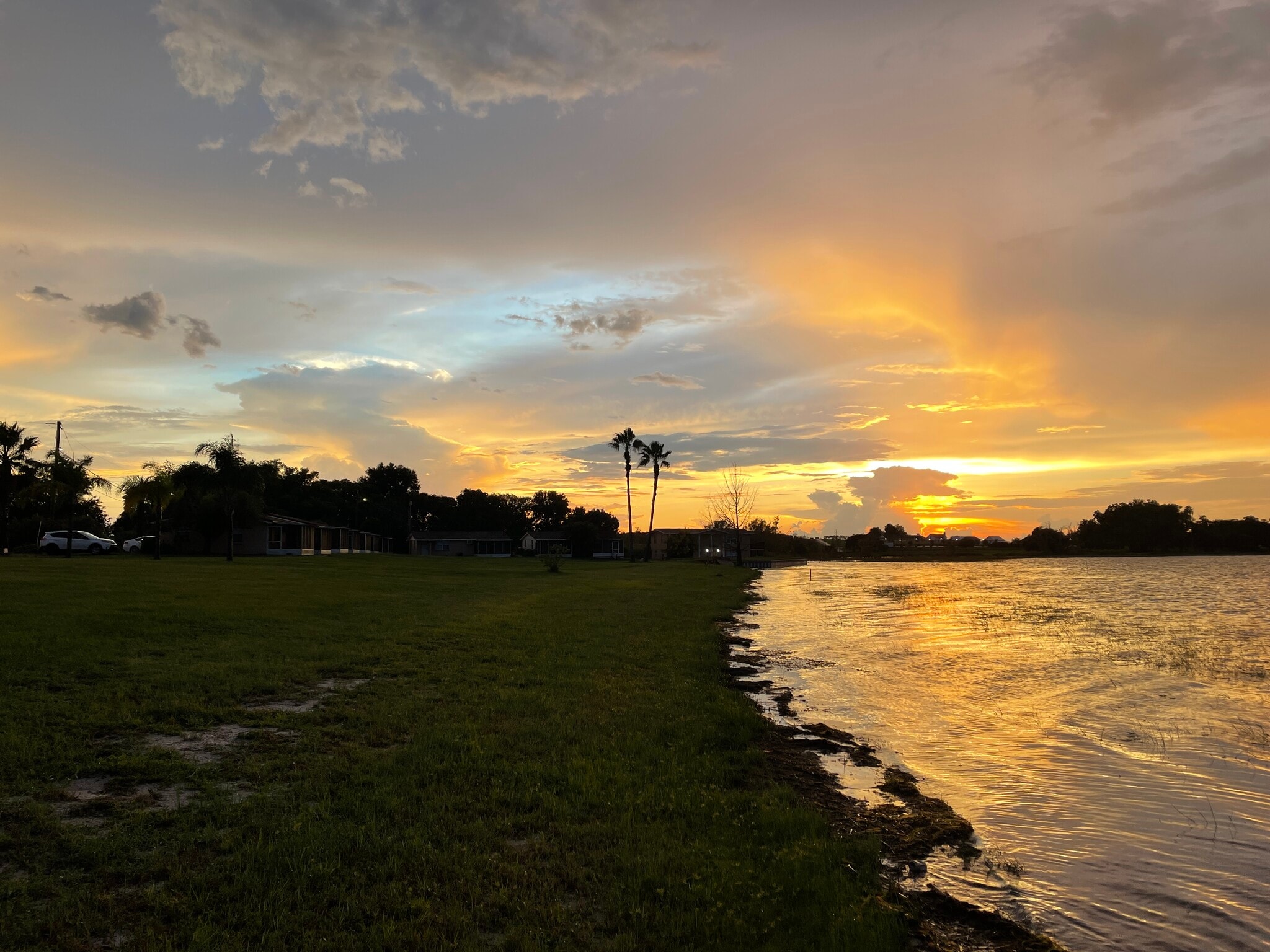 Building Photo - 1221 W Pierce St