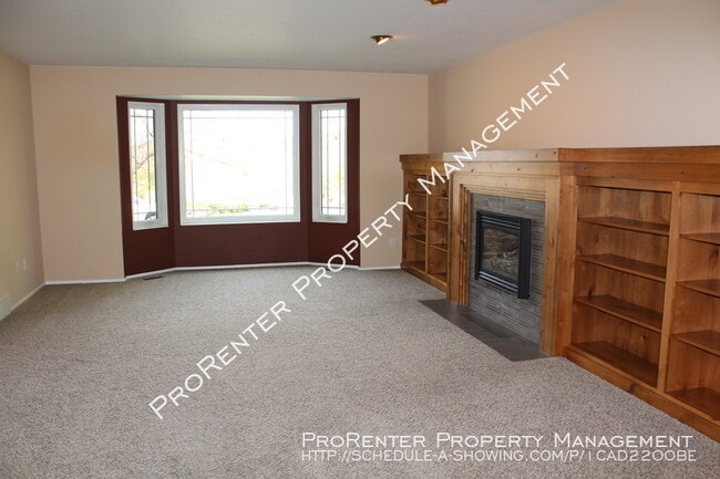 Building Photo - 1530 E Heather Cir
