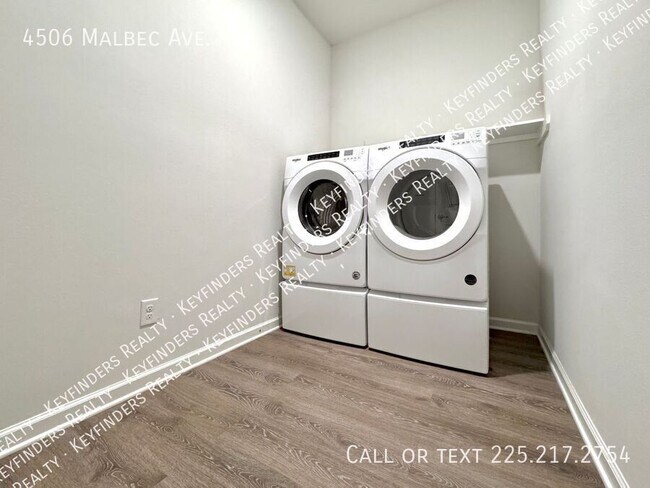 Building Photo - 4506 Malbec Ave
