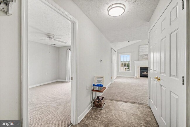 Building Photo - 11154 Summers Cove