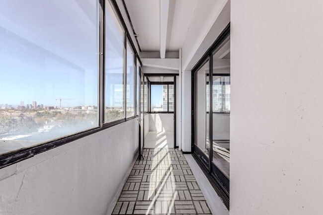 Building Photo - Three Bed / Two bath at Cherry Creek at the Polo Club Condominiums