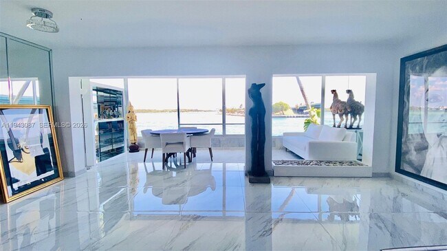 Building Photo - 286 Bal Bay Dr