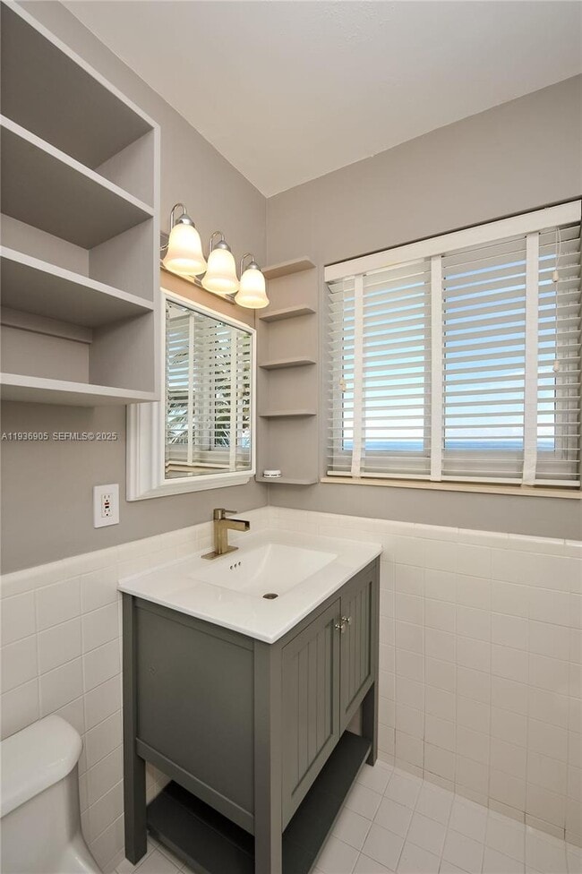 Building Photo - 5400 N Ocean Blvd