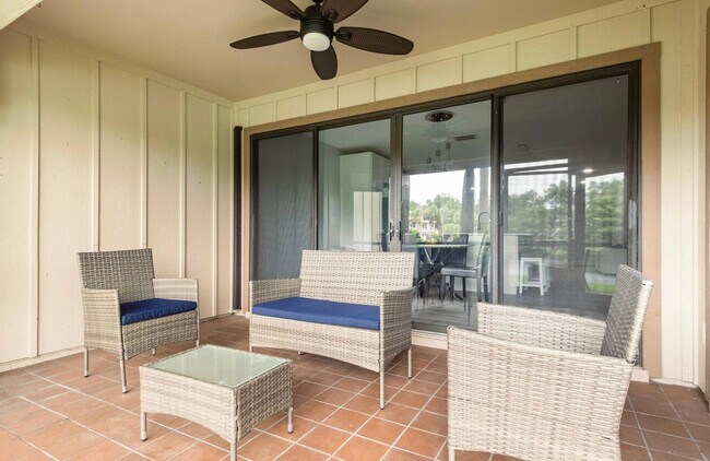 Building Photo - 300 Crosswinds Dr