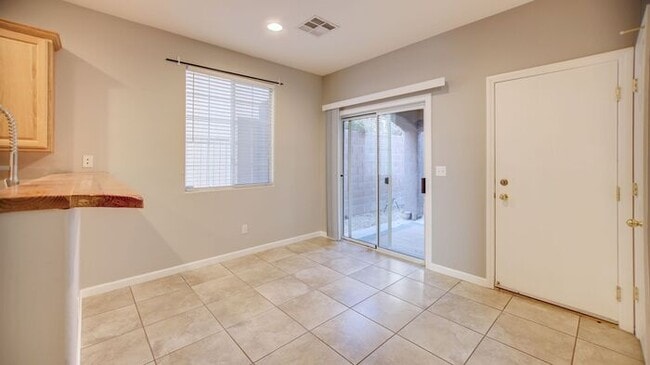 Building Photo - Charming 3-Bedroom Two-Story Home with Balcony & Modern Touches!