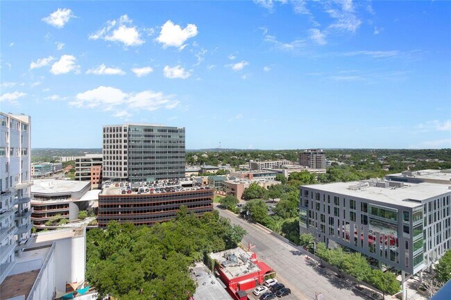 Building Photo - 501 West Ave
