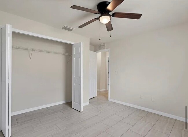 Building Photo - 116 SE 2nd Ave