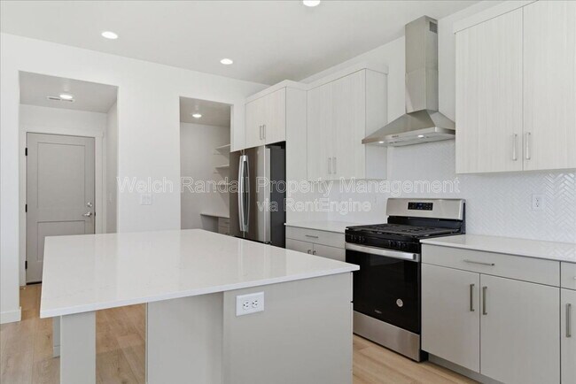 Building Photo - 3672 S 4525 W