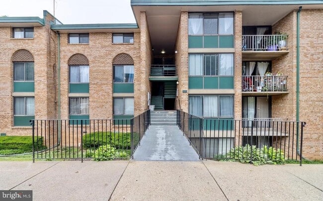 Building Photo - 525 N Armistead St