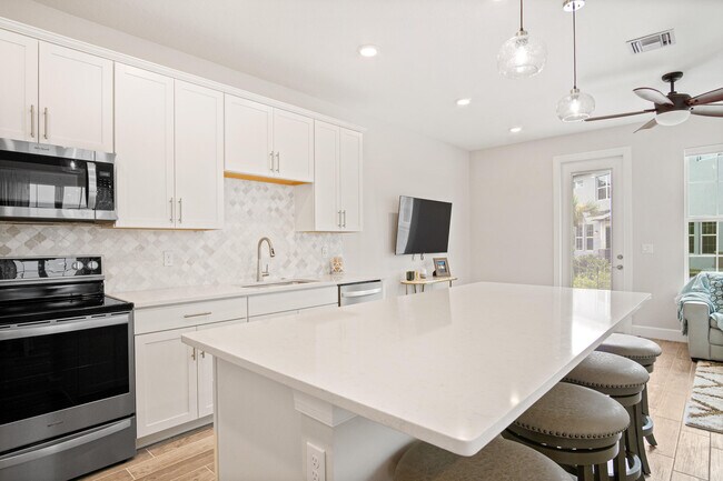 Building Photo - 1862 Tarni Way