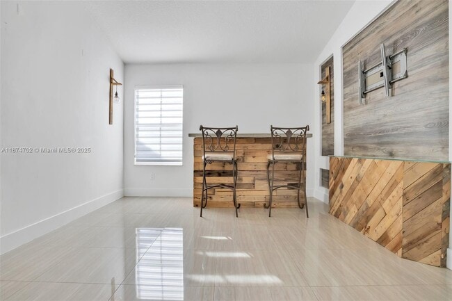 Building Photo - 1553 SW 189th Ave