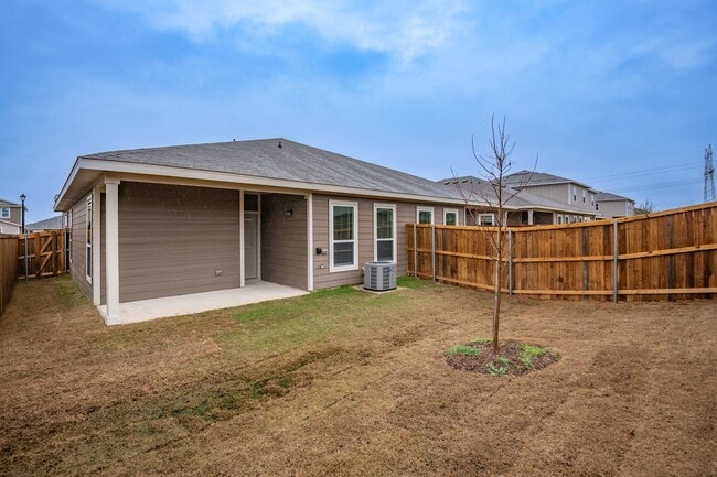 Building Photo - GORGEOUS 3 BEDROOM DUPLEX LOCATED IN MIDLOTHIAN ISD!