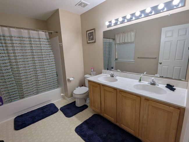 Building Photo - 4 Tether Cir