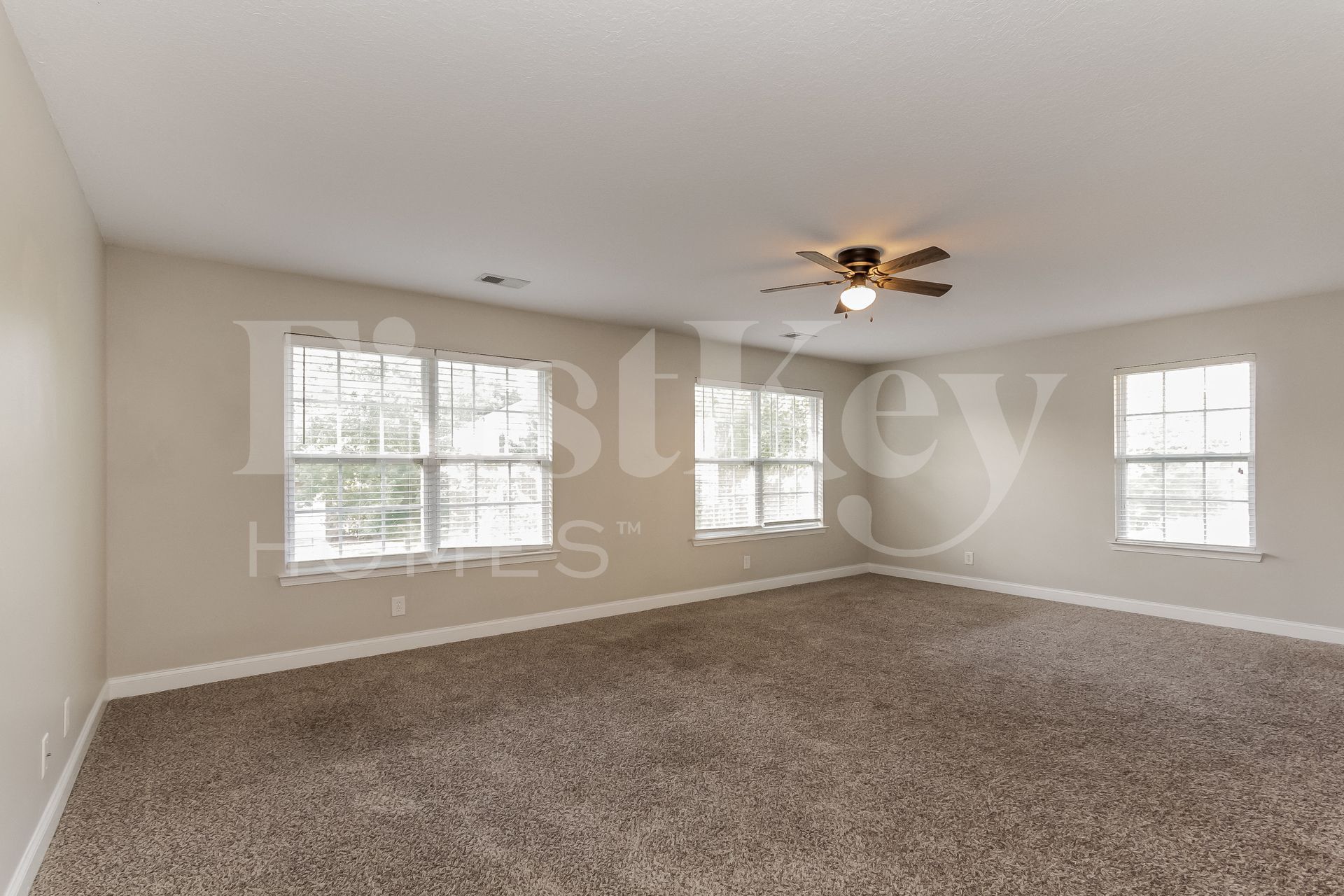 Building Photo - 7225 Caley St