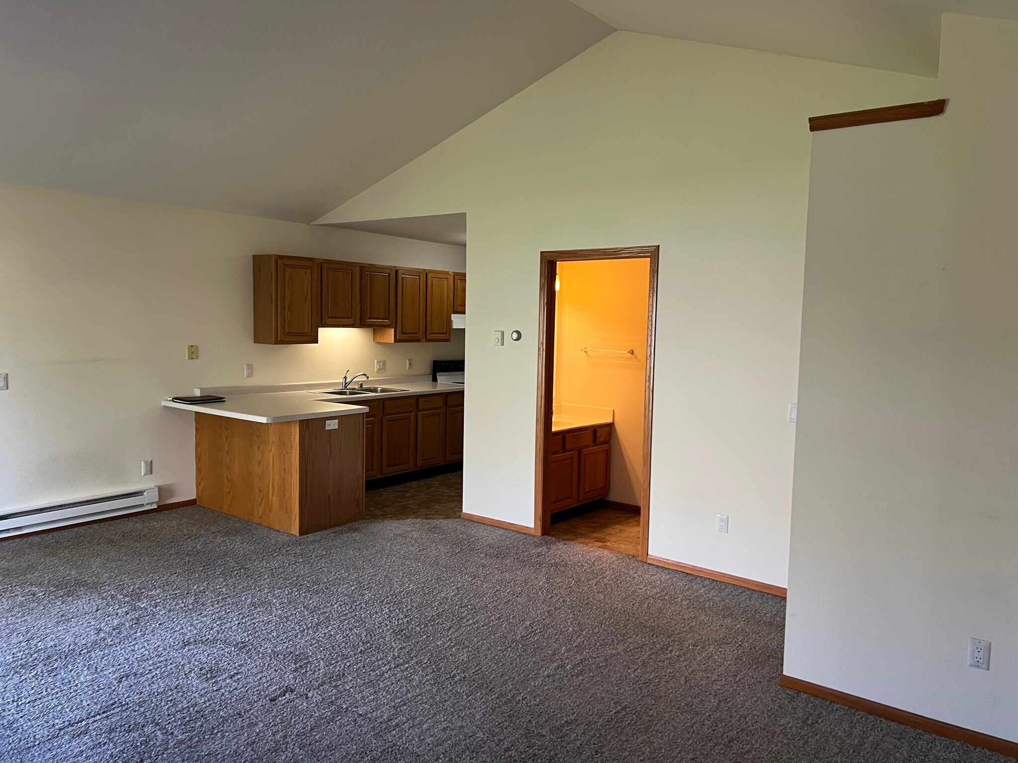 Building Photo - 1105 Heritage Ct