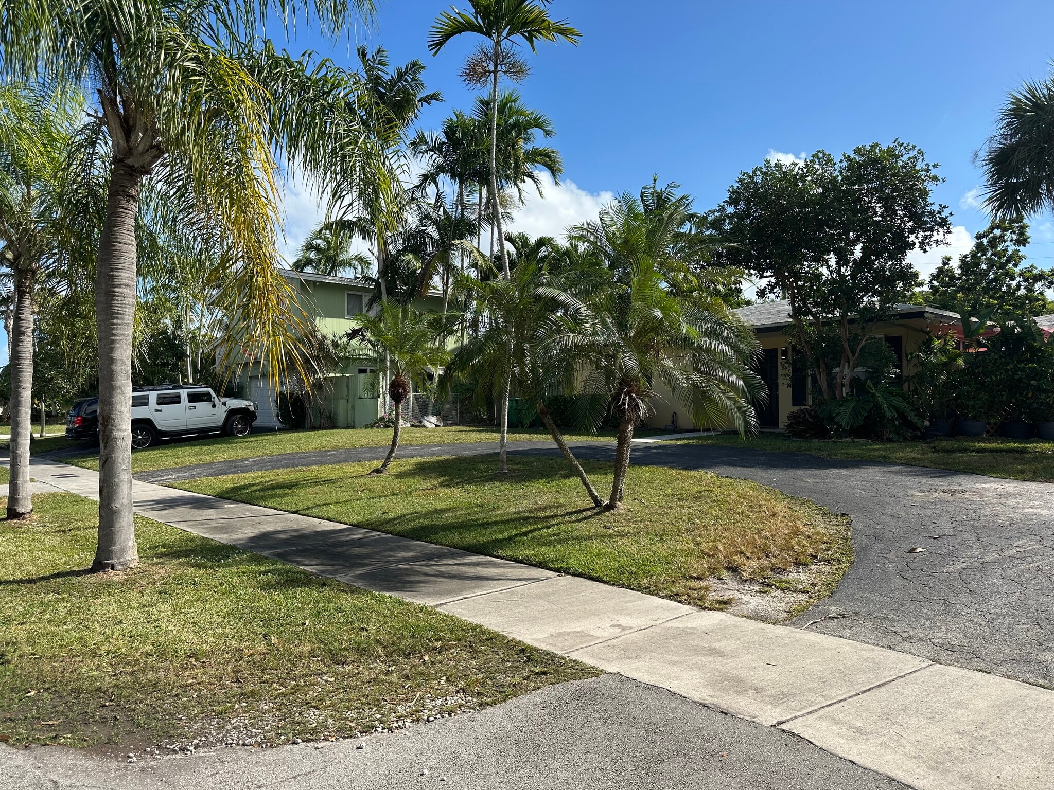 Building Photo - 8920 SW 149th Ter