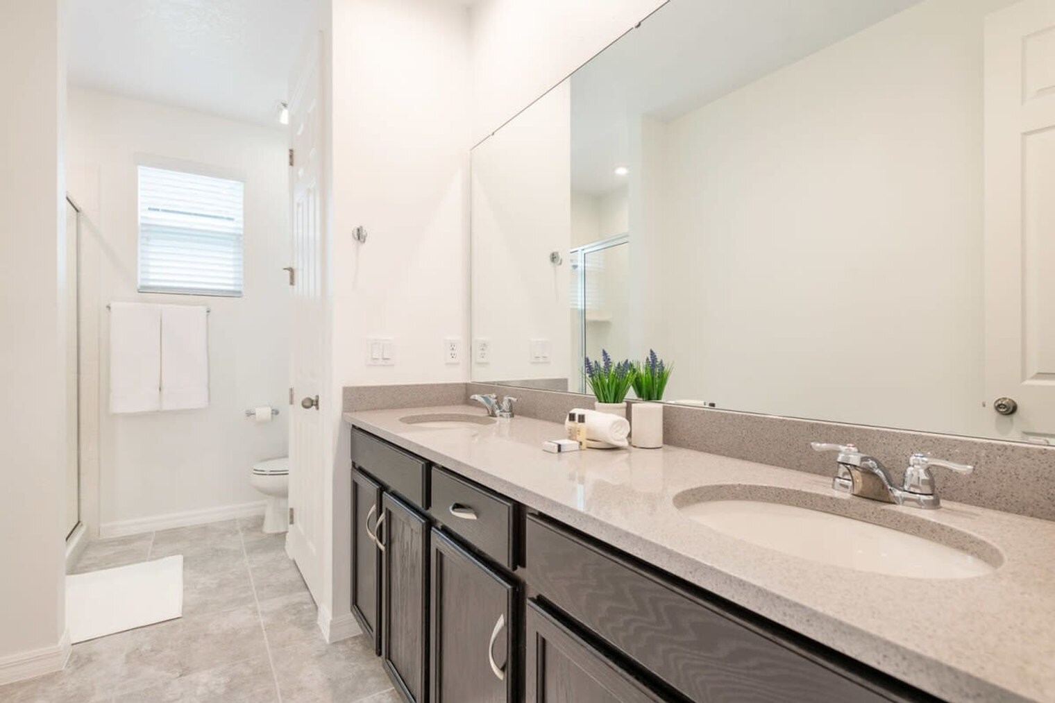 Building Photo - 8993 Amelia Downs Trail