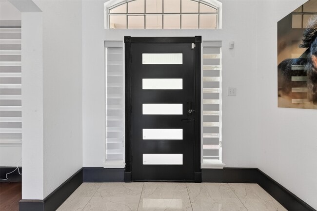 Building Photo - 1311 Rene Ct