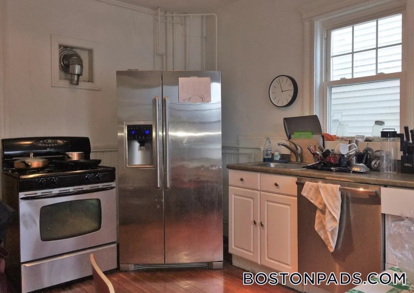 Building Photo - 229 Harvard St