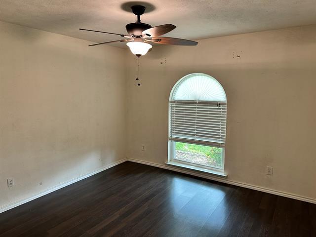 Building Photo - 502 Spring Willow Dr