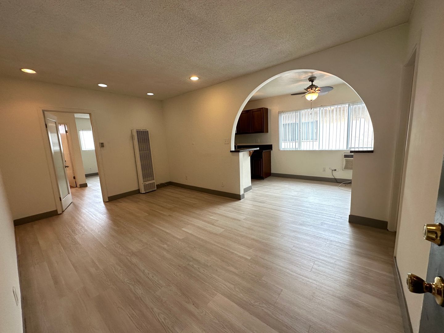 Building Photo - 12618 Pacific Ave