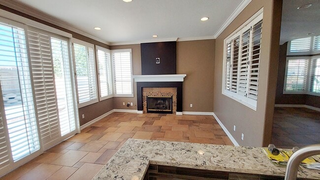 Building Photo - 1569 Avenida Guillermo