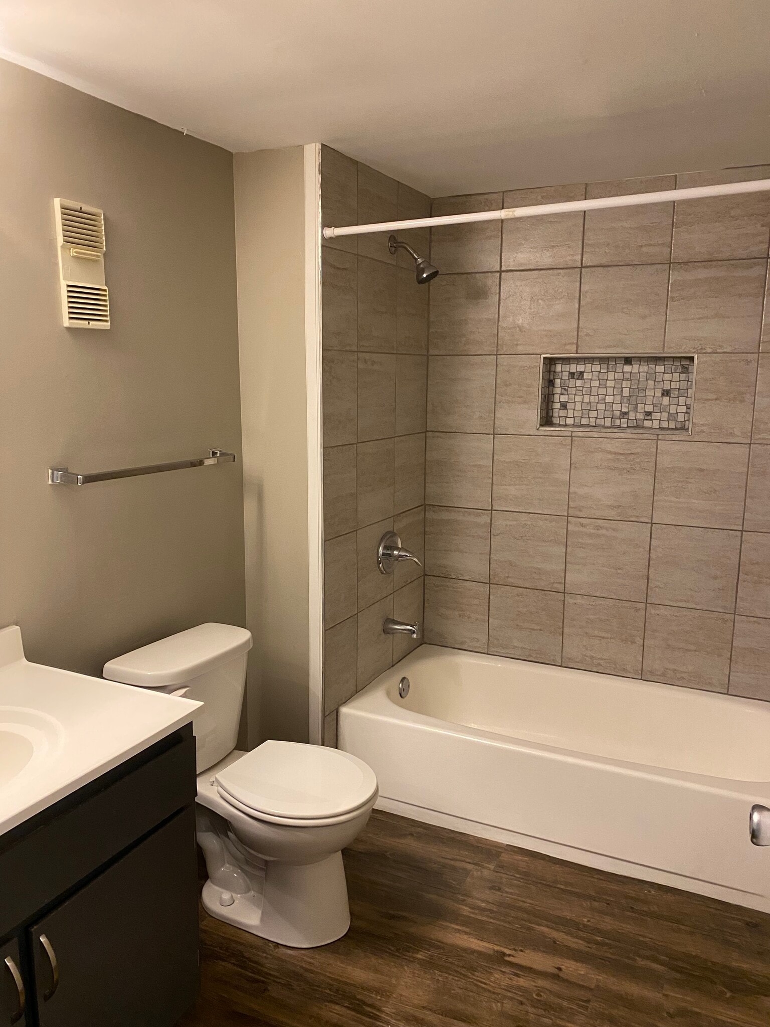 Bathroom - 2622 W Willowlake Dr