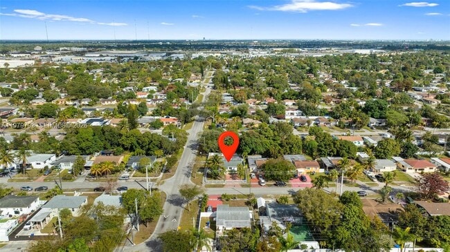 Building Photo - 201 NE 169th St