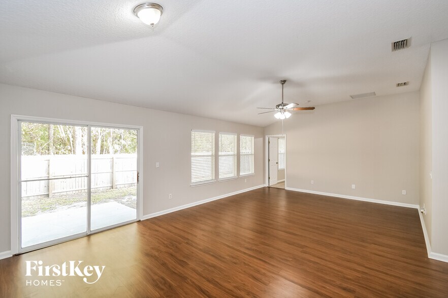 Building Photo - 1088 Beckingham Dr