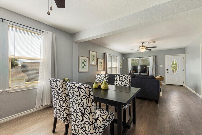 Building Photo - 5420 Avenue Q