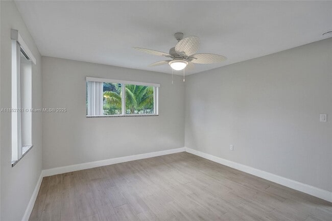Building Photo - 3800 SW 58th Terrace