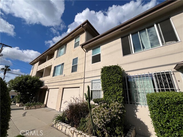 Building Photo - 8665 Chalmers Dr