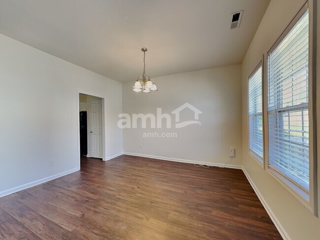 Building Photo - 2916 Filbert St