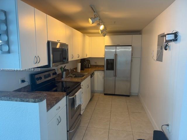 Building Photo - 7501 E Treasure Dr