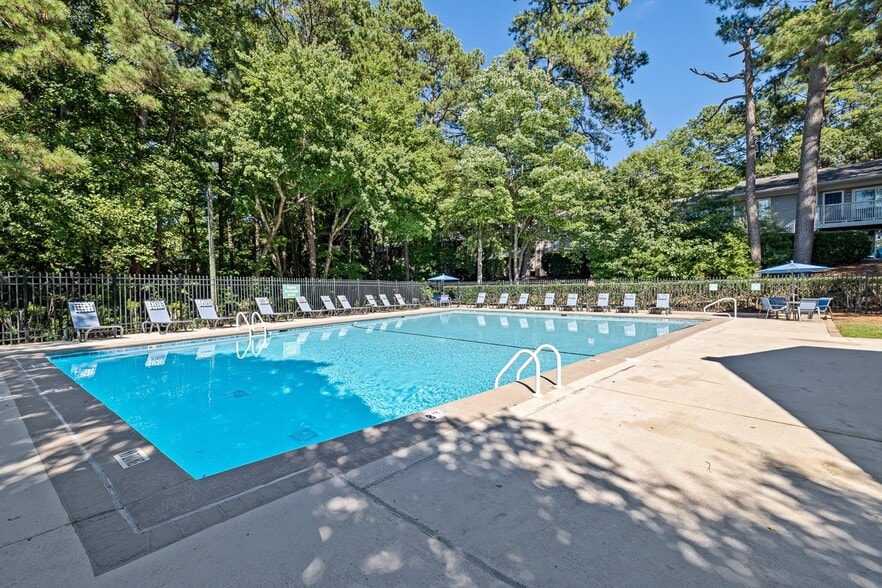 Primary Photo - Cary Pines Apartments