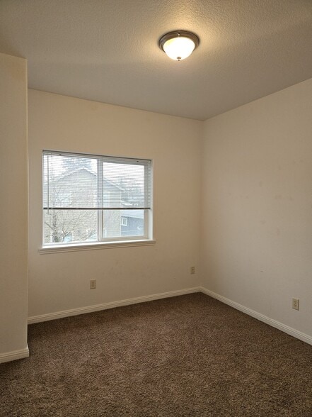 Bedroom 3 - 528 Fenton Ave