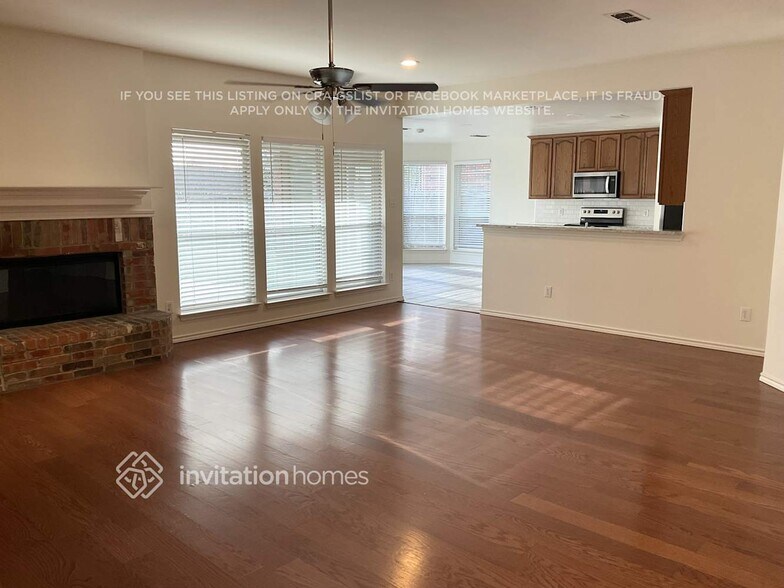 Building Photo - 5609 Parkplace Dr