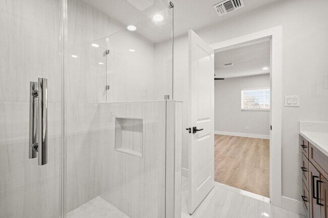 Building Photo - “Newly Remodeled 4BR Home in Prime San Antonio Location”