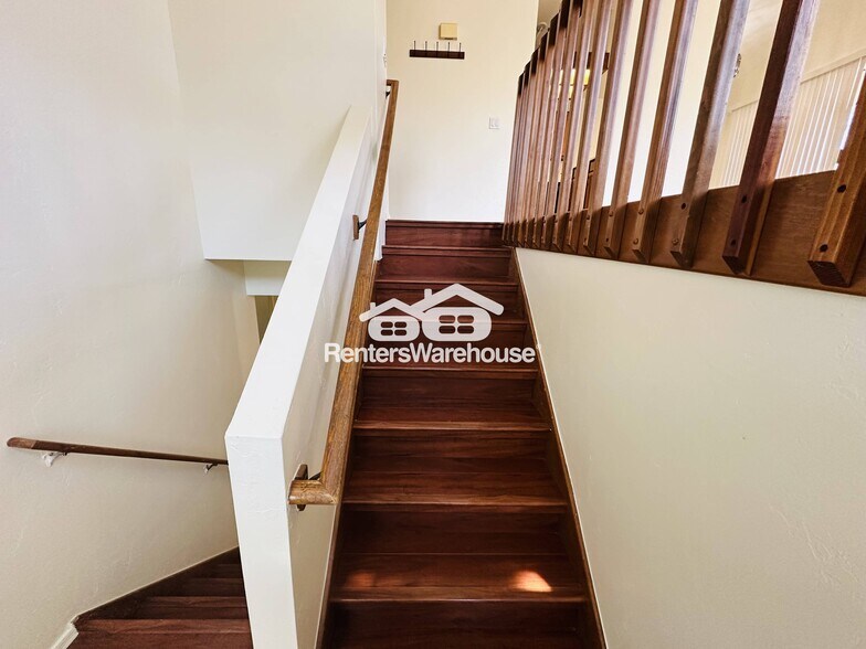 Building Photo - 4102 E Tanglewood Dr