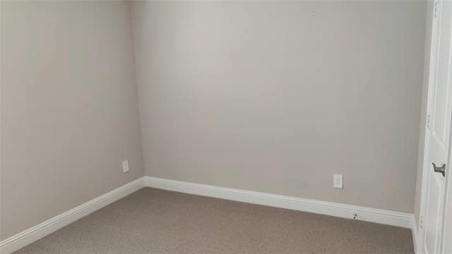 Building Photo - 3710 Canyon Dr