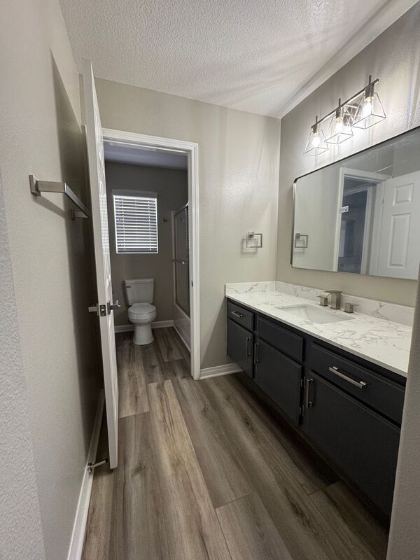 Building Photo - 40029 Lafayette Dr