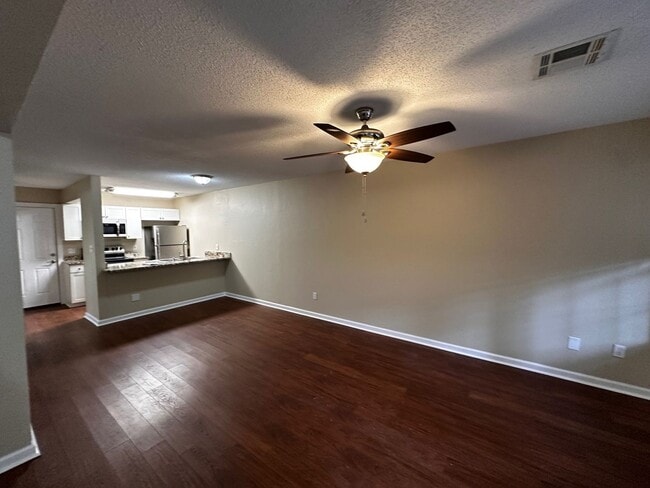 Building Photo - 797 Timberway Court- Available Now for Immediate Move In