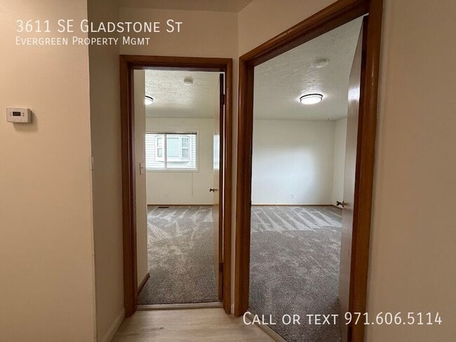 Building Photo - 3611 SE Gladstone St